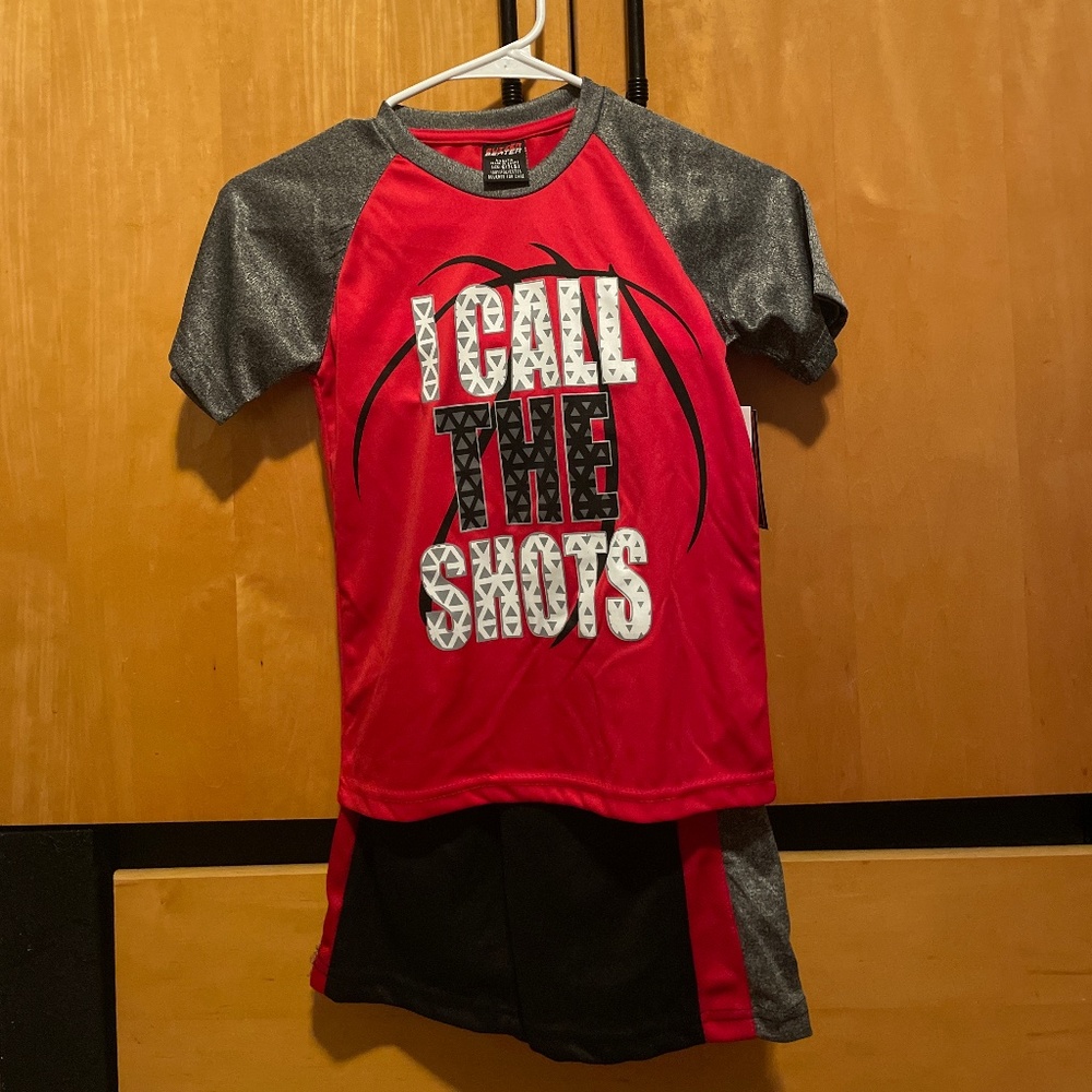 Brand new S (6/7) boys outfit